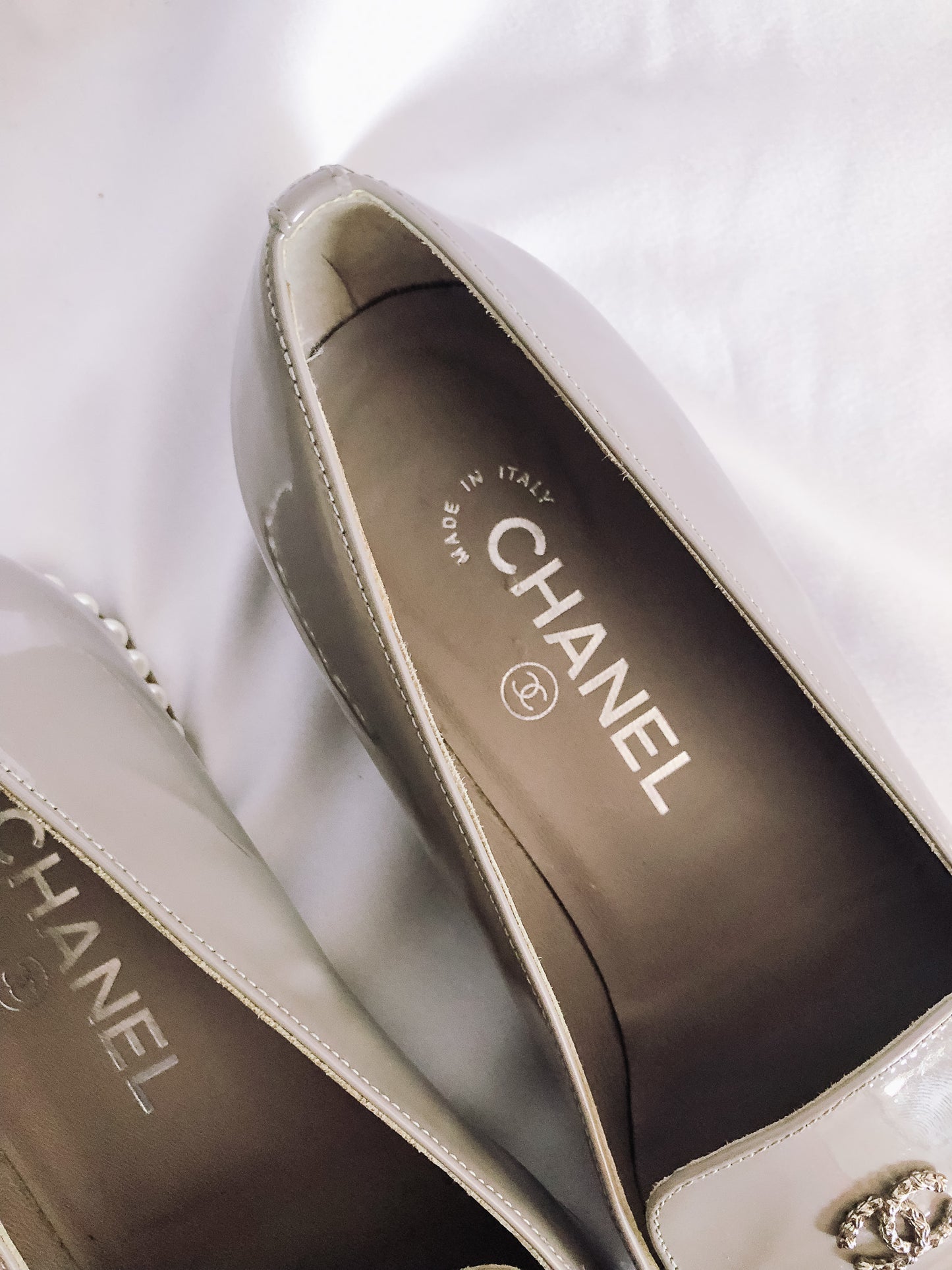 CHANEL Interlocking CC Logo Patent Leather Taupe Loafers, Sz. 37 C, Style: G G30757