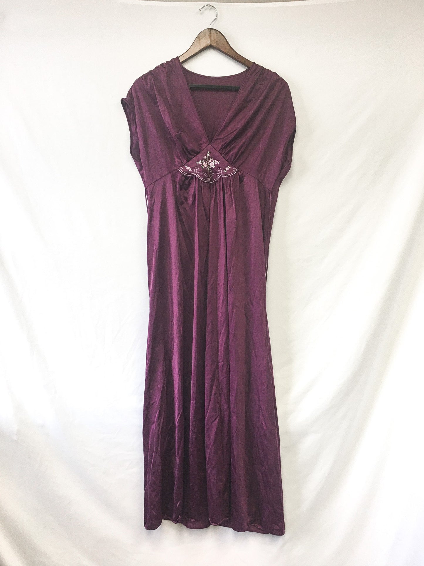 Vintage Lorraine Purple Slip Dress with Floral Embroidery and Adjustable Waist Tie, Sz. M, Vintage Peignoir Dress