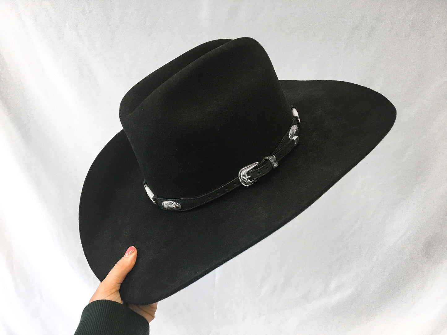 Vintage M.H.T. Westerns 3X Beaver Blend Black Cowboy Hat with Silver Buckle and Concho Band, Sz. 7