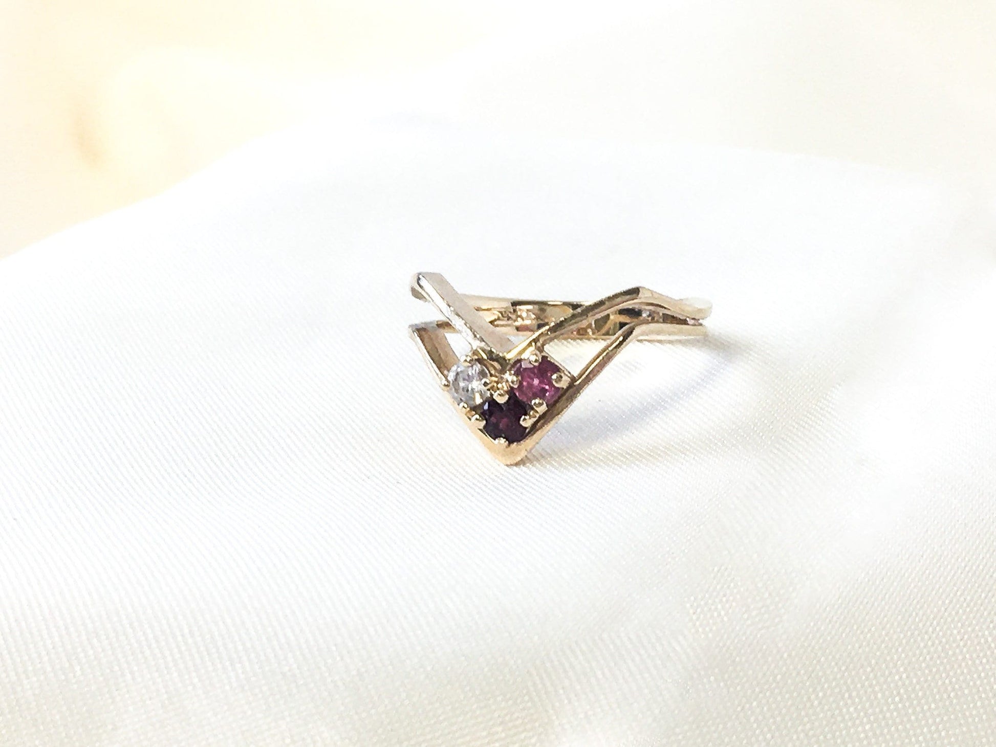 14k Amethyst and Quartz Ring Size 6.25