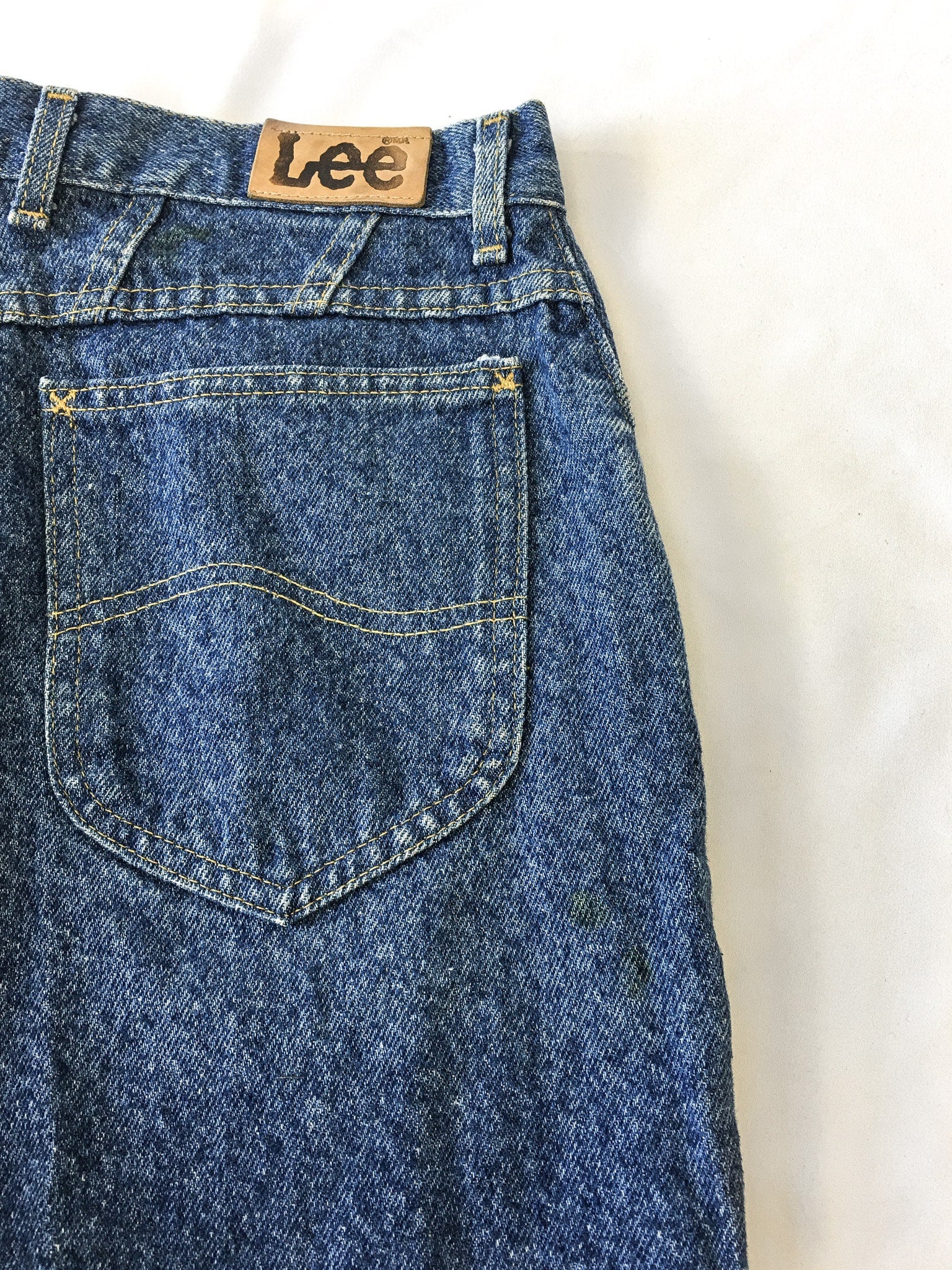 Vintage 80s NWT LEE Medium Wash Relaxed Tapered Ankle Jeans, Vintage Sz. 12, 80s Lee Denim Jeans