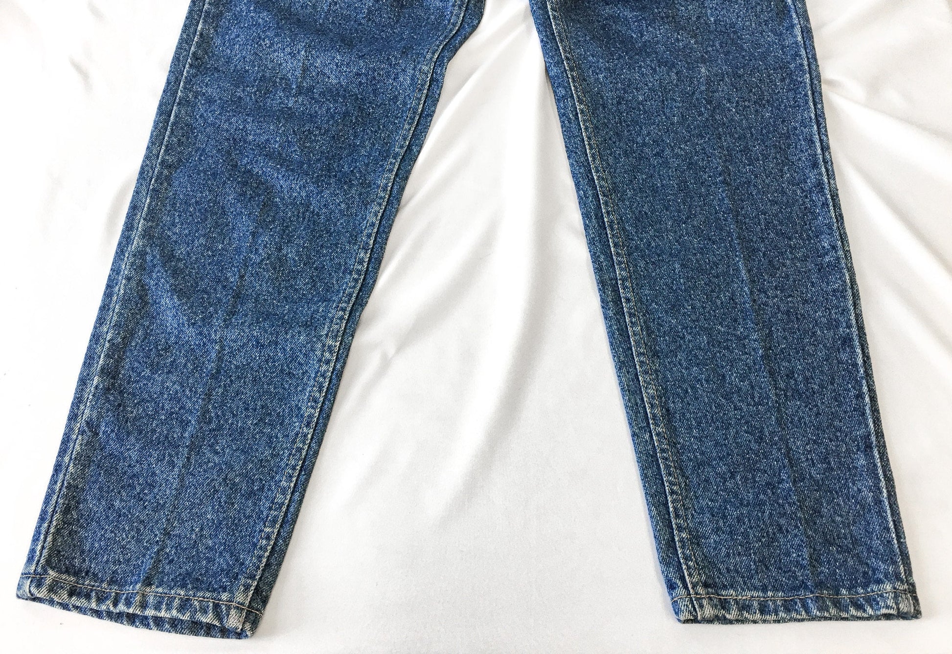 Vintage 80s NWT LEE Medium Wash Relaxed Tapered Ankle Jeans, Vintage Sz. 12, 80s Lee Denim Jeans