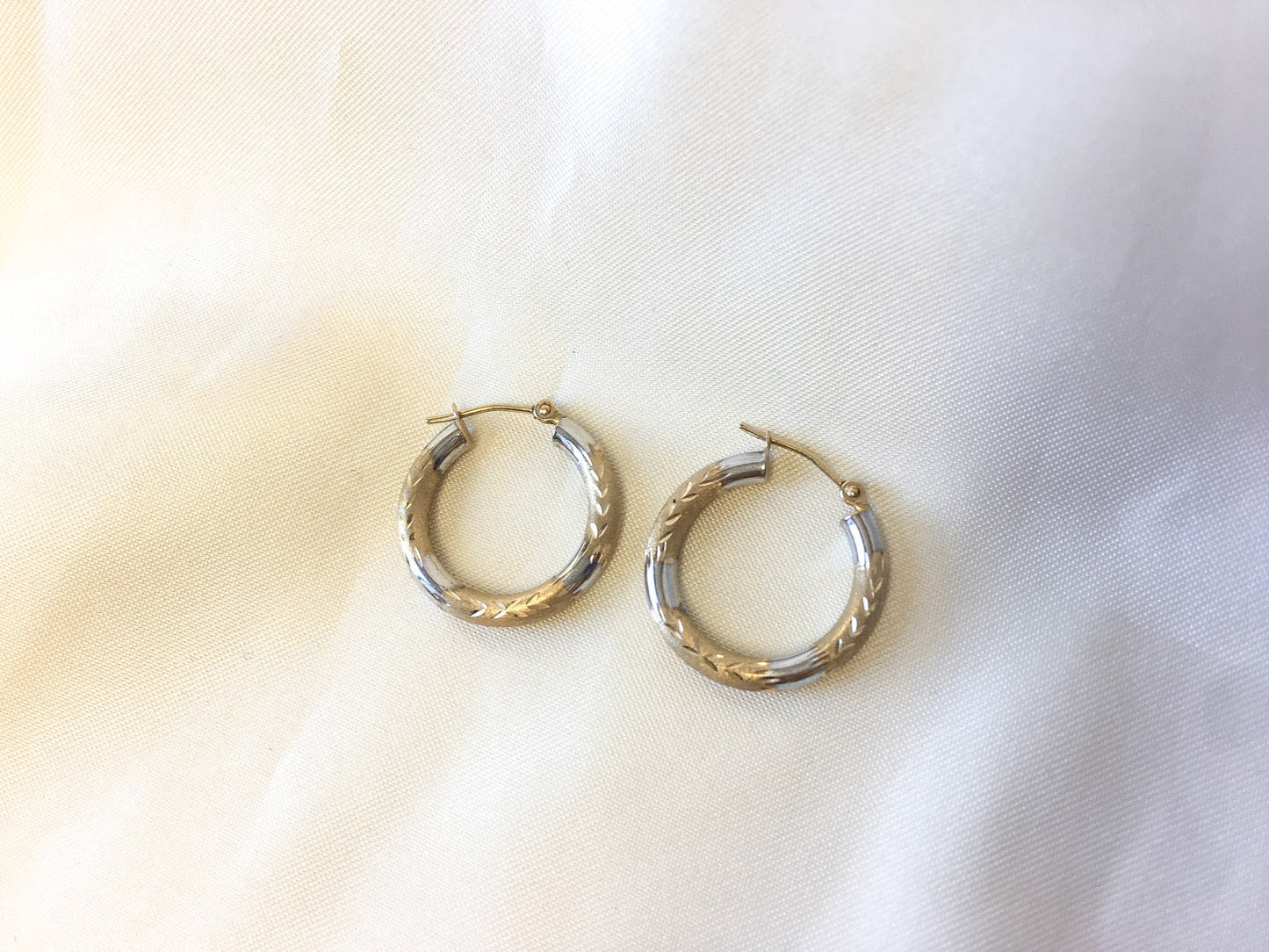 Vintage 14k Gold Two-tone Etched Hoop Earrings