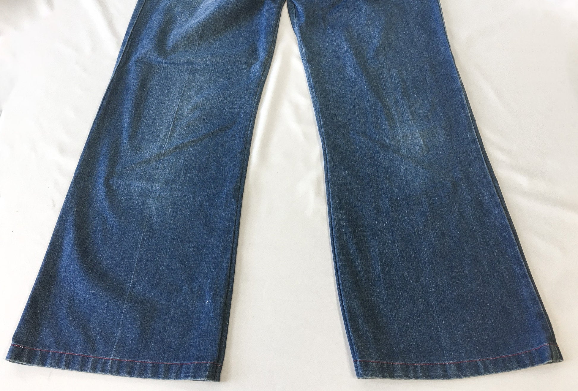 Vintage 80s Sears Jeans Joint Medium Wash Jeans with Pink Stitching Details, Women's Sz. 31" Waist