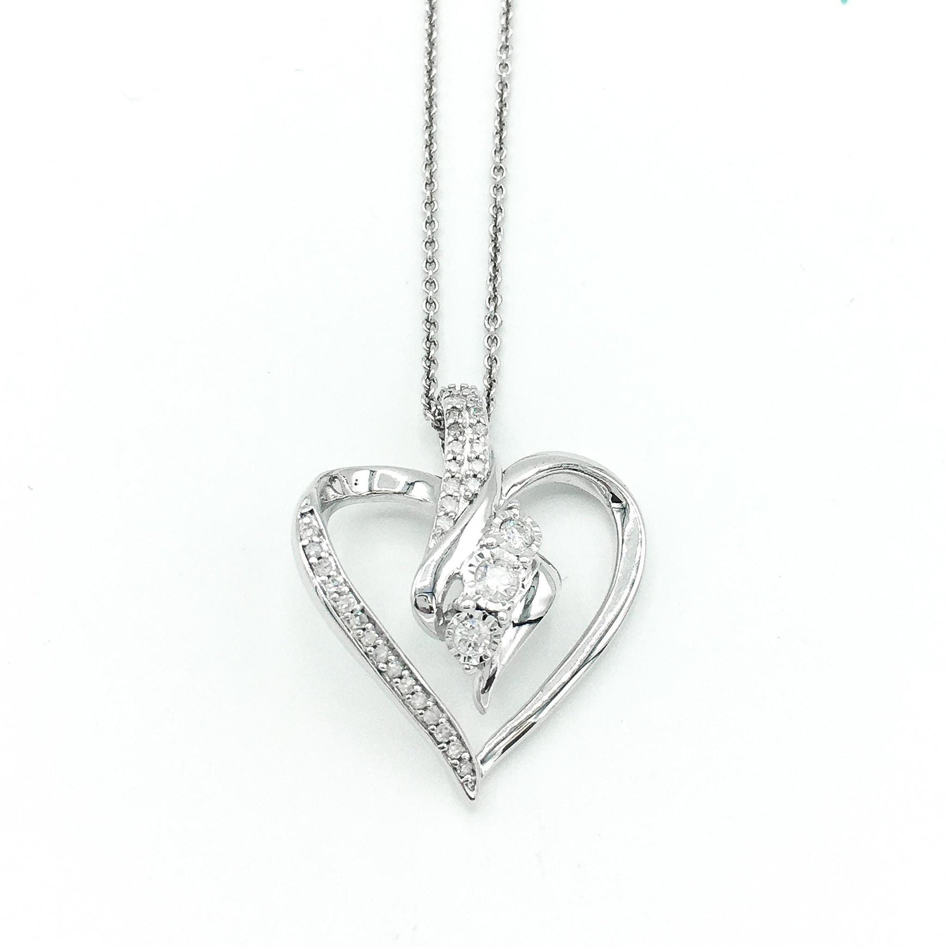 925 Genuine Diamond Heart Pendant with Karizia Spa 925 Chain Necklace