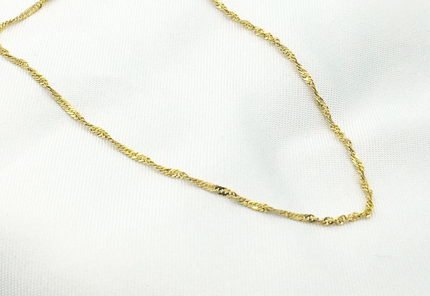 14K Gold Singapore Chain Bracelet, Made in Italy, 7", 1mm, .5g, Simple Everyday Bracelet