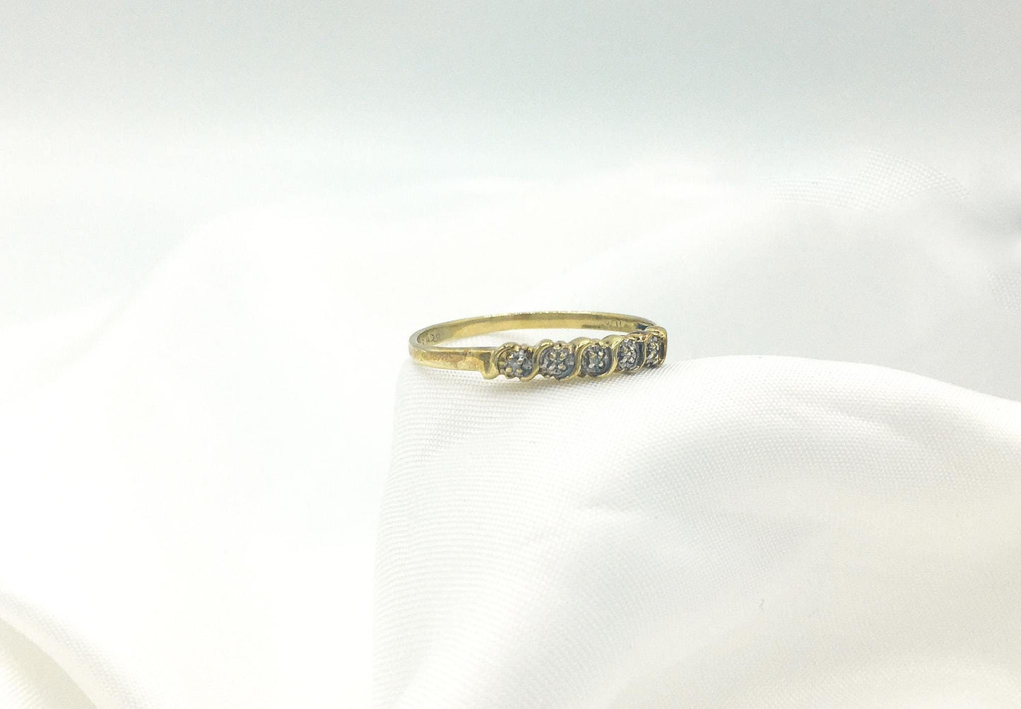 10K Yellow Gold Diamond Accent Five Stone Ring, Sz. 9