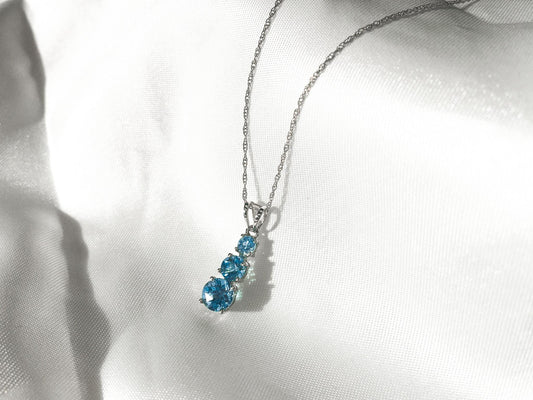 10K White Gold Ombre Three Stone Blue Topaz Journey Necklace with 10K White Gold 18" Chain