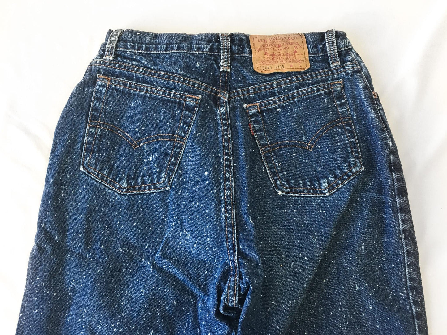 Vintage 80s Levis 16505 Dark Wash Speckled Tapered Jeans, Vintage Sz. 12, 27" x 32"