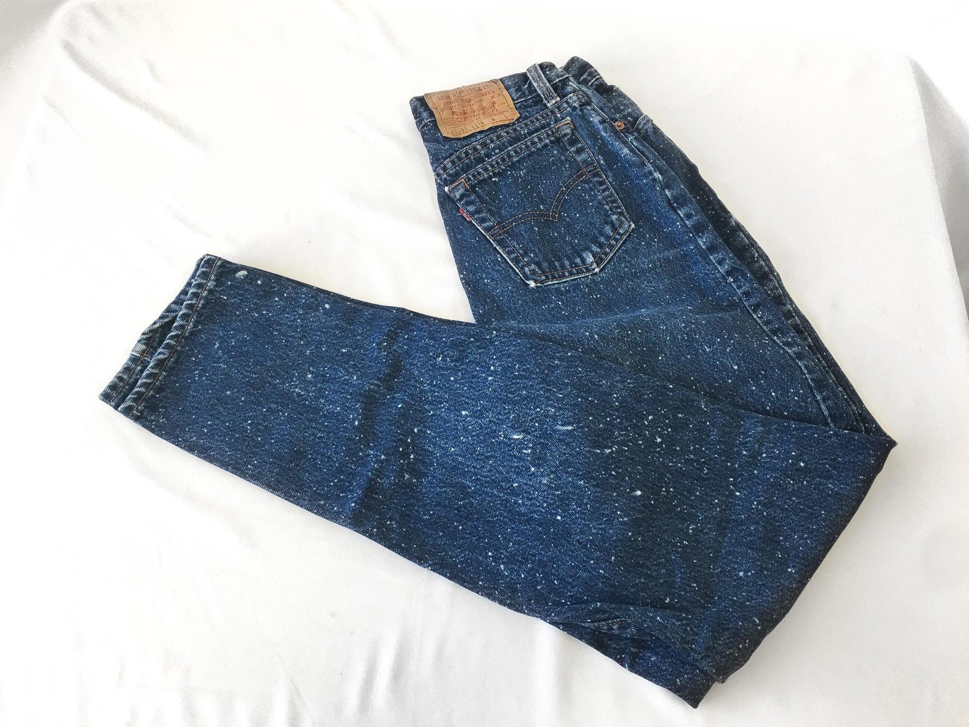 Vintage 80s Levis 16505 Dark Wash Speckled Tapered Jeans, Vintage Sz. 12, 27" x 32"