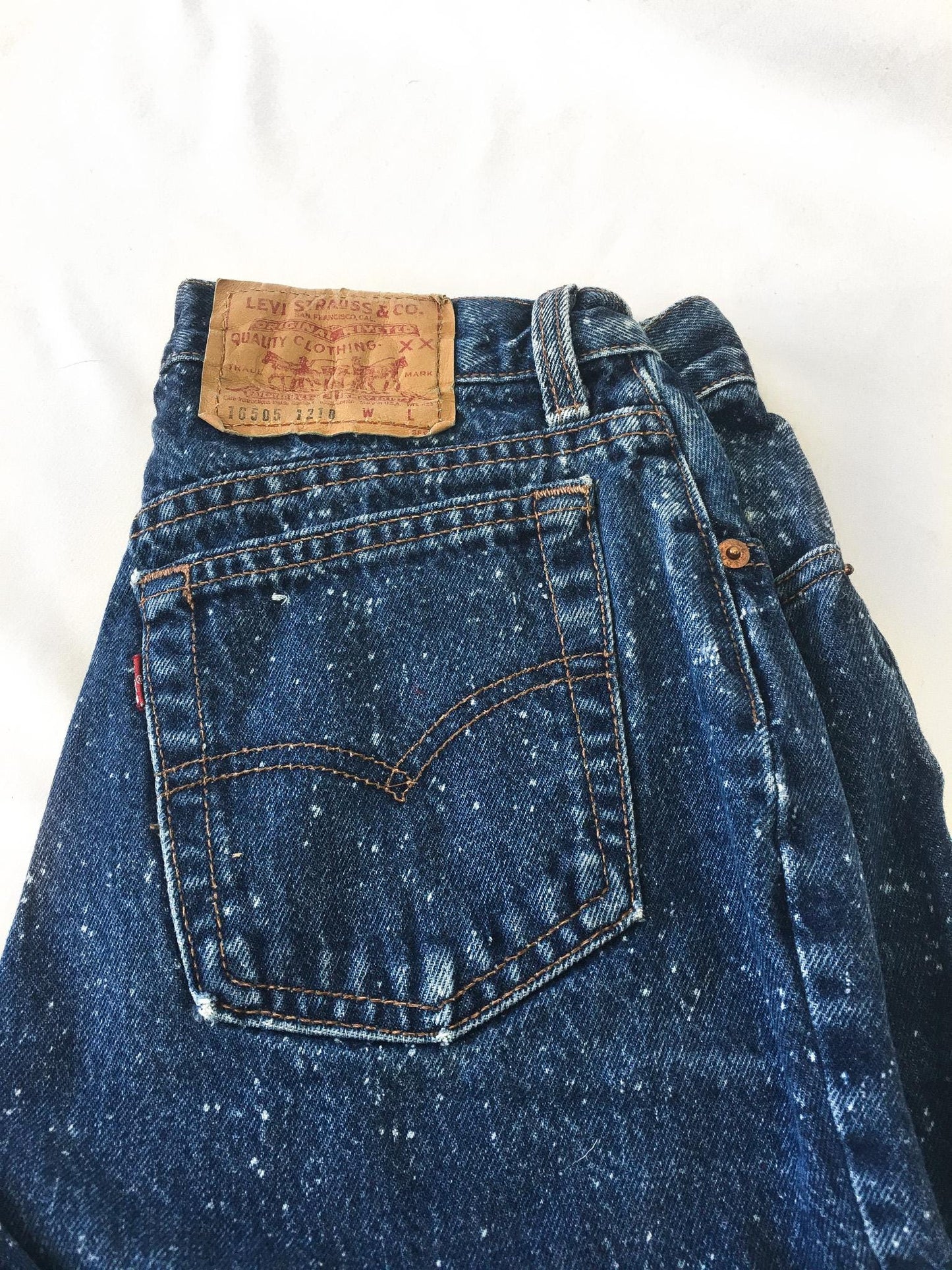 Vintage 80s Levis 16505 Dark Wash Speckled Tapered Jeans, Vintage Sz. 12, 27" x 32"