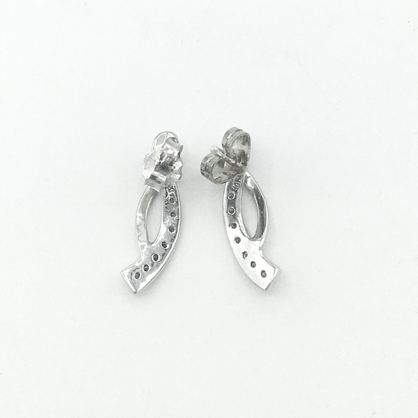 10K White Gold Diamond Chip Twist Stud Earrings