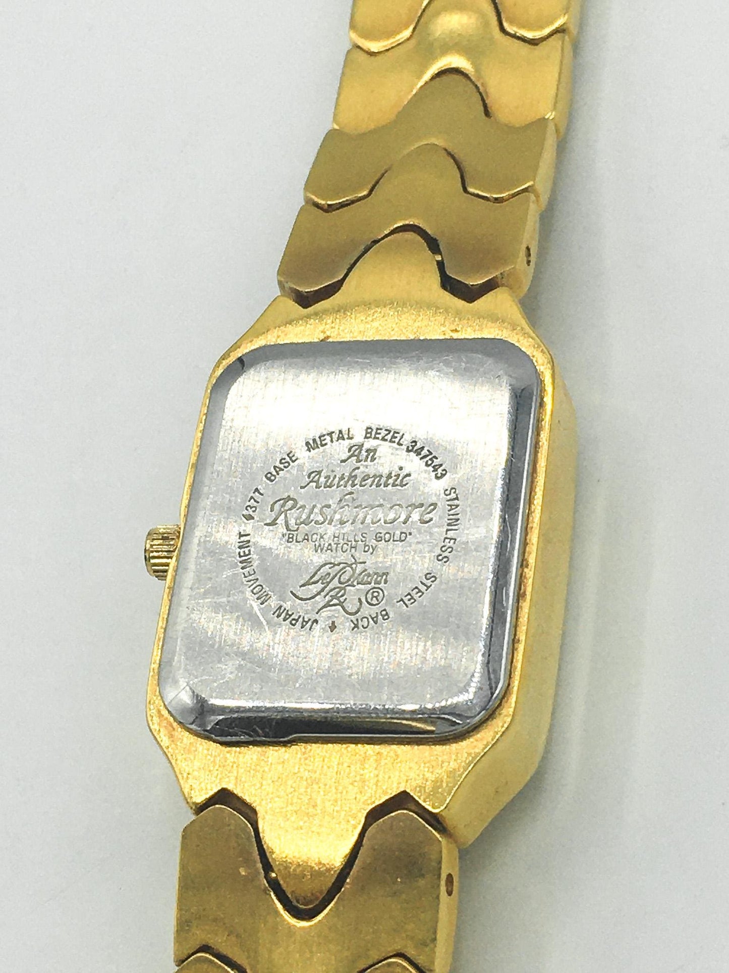 Rushmore Black Hills Gold Gold Toned Leaf Adjustable Watch, In Working Condition, 7.5"