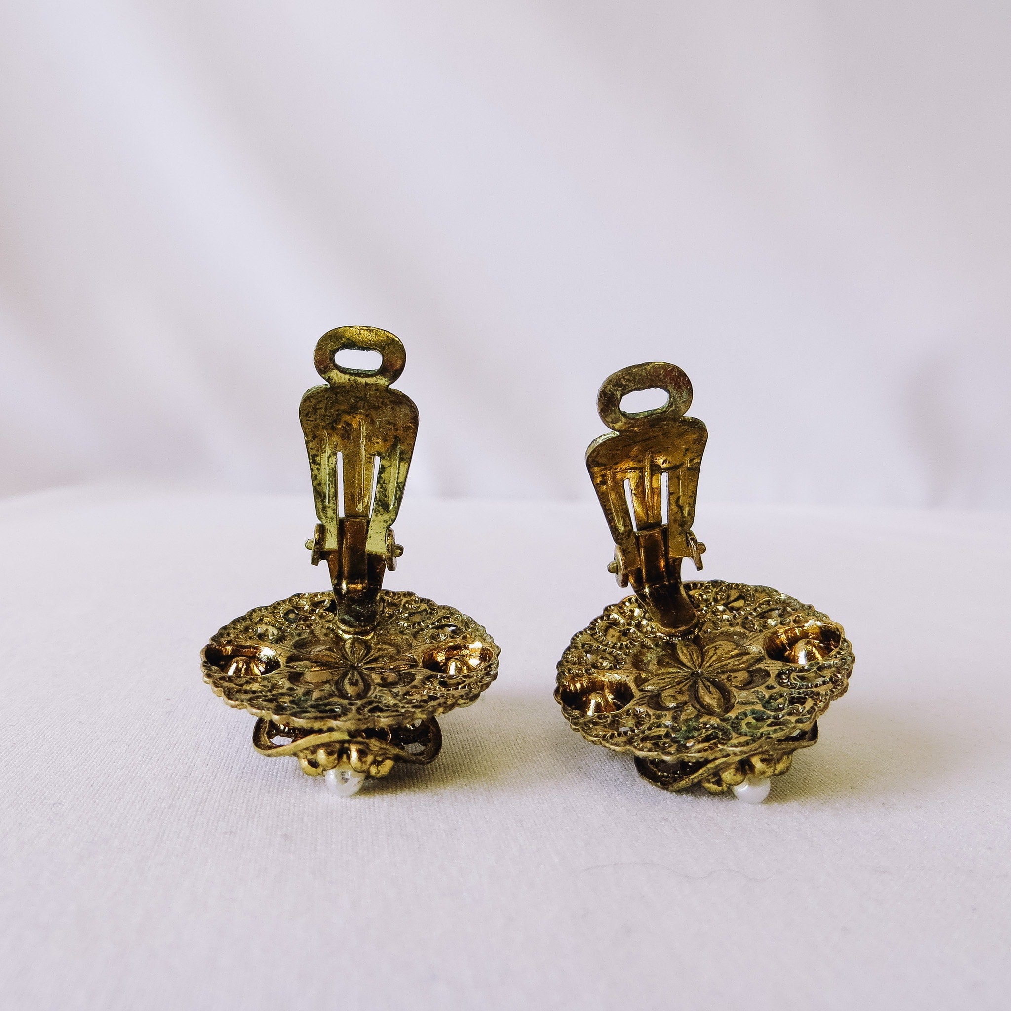 Sold at Auction: Variety of Funky Costume Jewelry Earrings