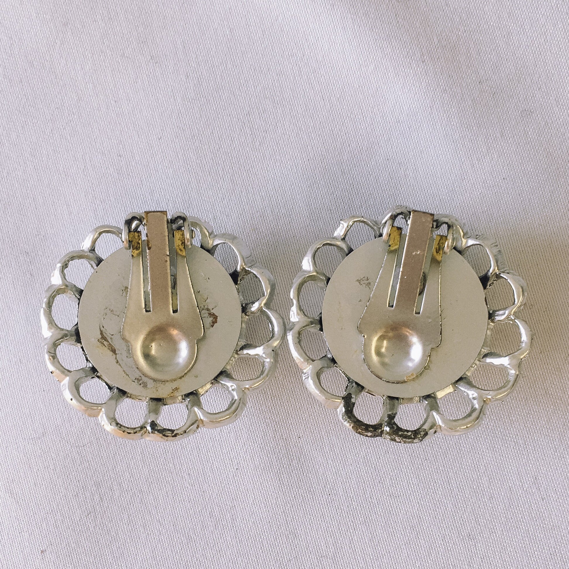 Vintage Silver Tone Textured Dome Clip On Earrings, Vintage Clip On Earrings